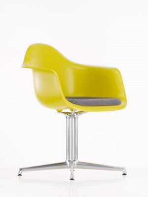 Eames Plastic Arm Chair DAL mit Sitzpolster Vitra